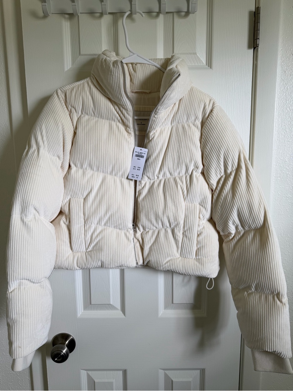 Hollister Cream Corduroy Quilted Puffer Jacket